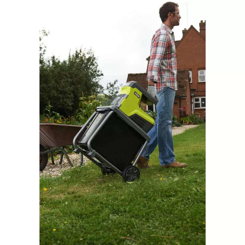 Ryobi RSH3045U - Triturador - Elétrico - 3000 W - Capacidade de corte: 45 mm - 21 kg