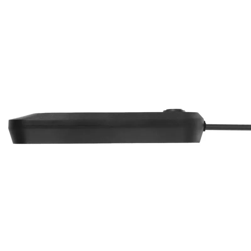 Régua de tomadas MACLEAN MCE394 B — 3 tomadas + 3×USB A, 110–240V, 2,1A USB, 2500W, cabo 1,5 m, preto