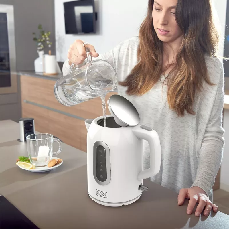 Chaleira Black & Decker 1,7 L 2200 W branca