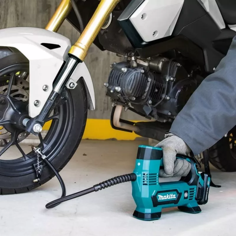 Compressor de ar Makita MP100DZ bateria