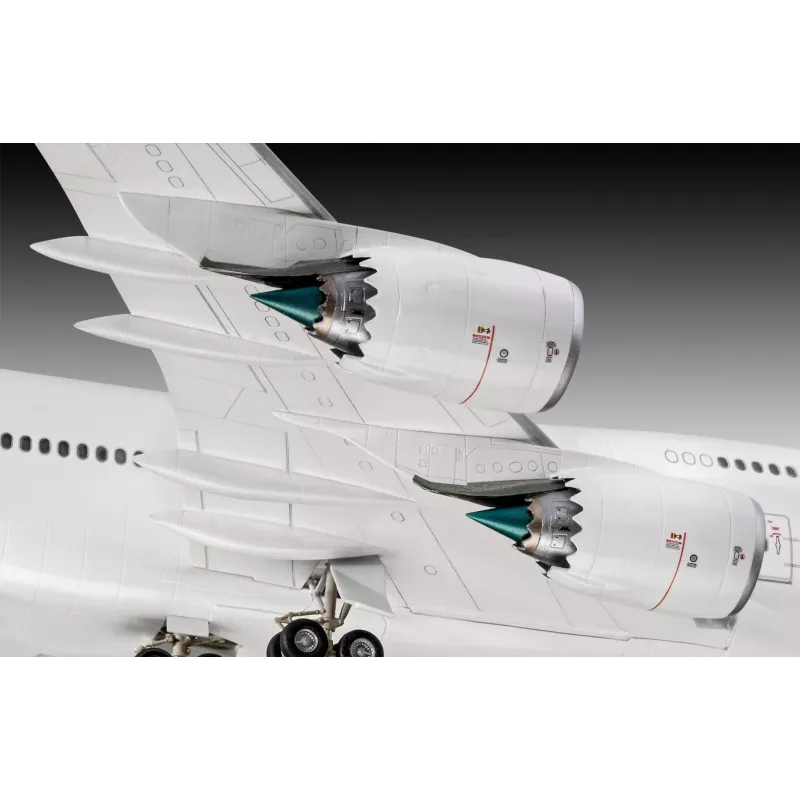 Avião Revell Boeing 747-8 Lufthansa New Livery
