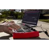 Akai MPK Mini Play MK3 teclado controlador MIDI com controlador de pads, USB, preto/vermelho
