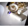 Therabody TheraFace Depuffing Wand aparelho de cuidado facial com tratamento quente e frio, branco