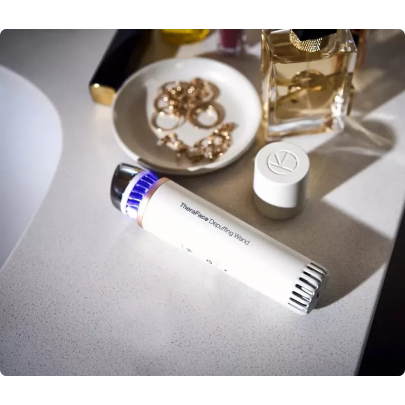 Therabody TheraFace Depuffing Wand aparelho de cuidado facial com tratamento quente e frio, branco