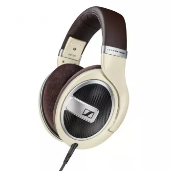Auscultadores Sennheiser HD 599 — com fios, circumaurais, 50 Ω, 12–38500 Hz, cabo de 1,2 m, marfim