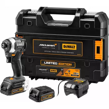 Chave de impacto sem fio DCF85ME2GT, 18 Volt, 1/4 polegadas, design McLaren Cinzento/Preto, 2x bateria POWERSTACK Li-Ion 1,7 Ah, mala T STAK