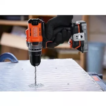 Aparafusadora sem fio Black & Decker BCD382XN 18V — berbequim compacto de 18 V (sem bateria)