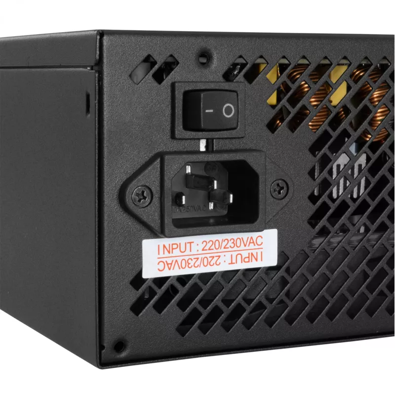 Fonte de alimentação White Shark GPSU-B600S Colonel-3 600W
