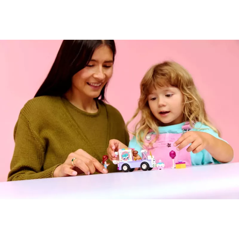 LEGO FRIENDS 42675 Carrinha de Entrega de Bolo de Unicórnio