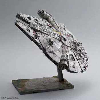 Kit de montagem REVELL Millennium Falcon escala 1:144 — kit em plástico nave espacial