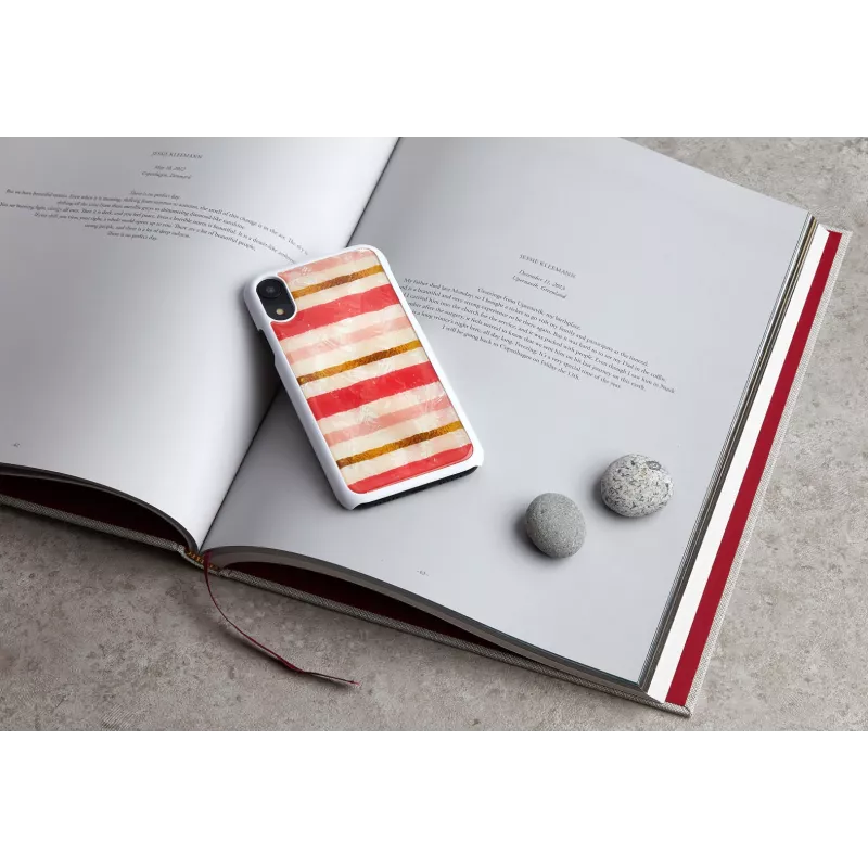 Capa de proteção iKins para iPhone XR — design Short Cake, branca