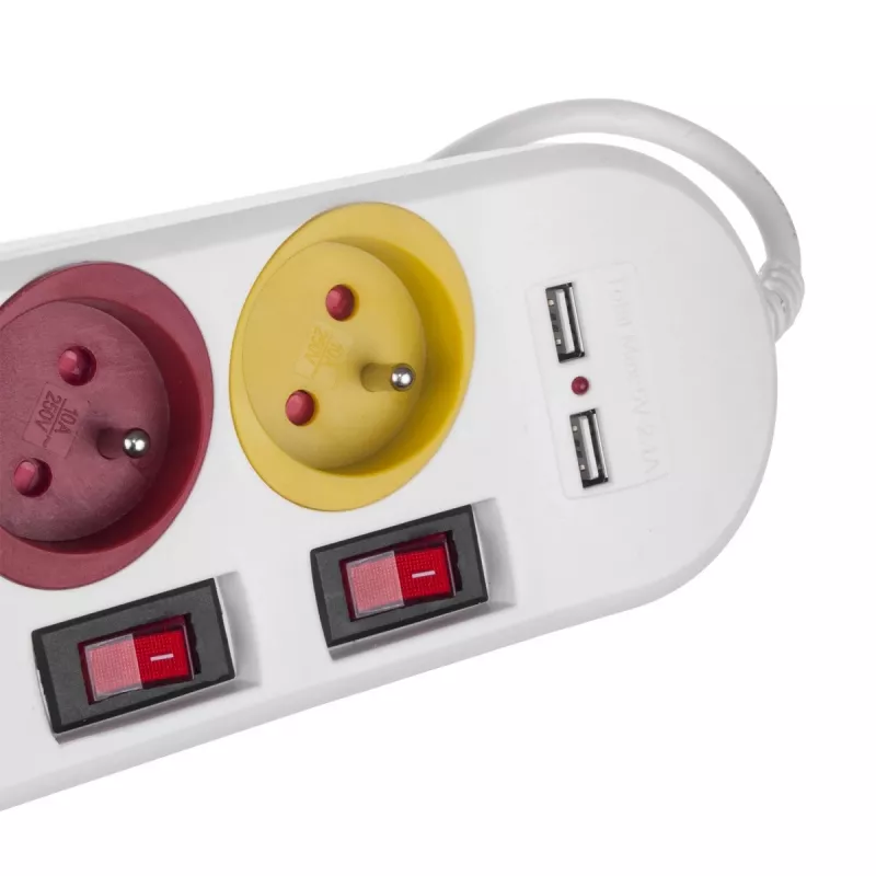 Extensão elétrica MACLEAN MCE229W — 4 tomadas, 2× USB, cabo de 1,5 m, tipo F, 10 A, branco