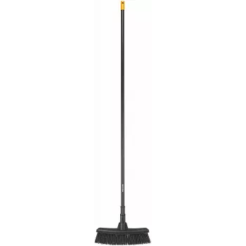Vassoura Fiskars 1025921 exterior preta