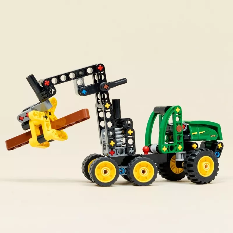 LEGO TECHNIC 42218 John Deere 1470H Harvester de Rodas