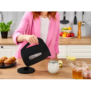 Chaleira elétrica LAFE 1,7 l 2200 W preta