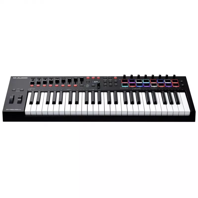 Controlador de teclado MIDI M-Audio Oxygen Pro 49 — 49 teclas, 16 pads, 9 faders, ecrã OLED, USB, MIDI-Out