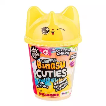 Mistura de sobremesa gelada WECOOL Whipped Bingsu Cuties Banana Cabana — copo com bingsu batido, sabor a banana