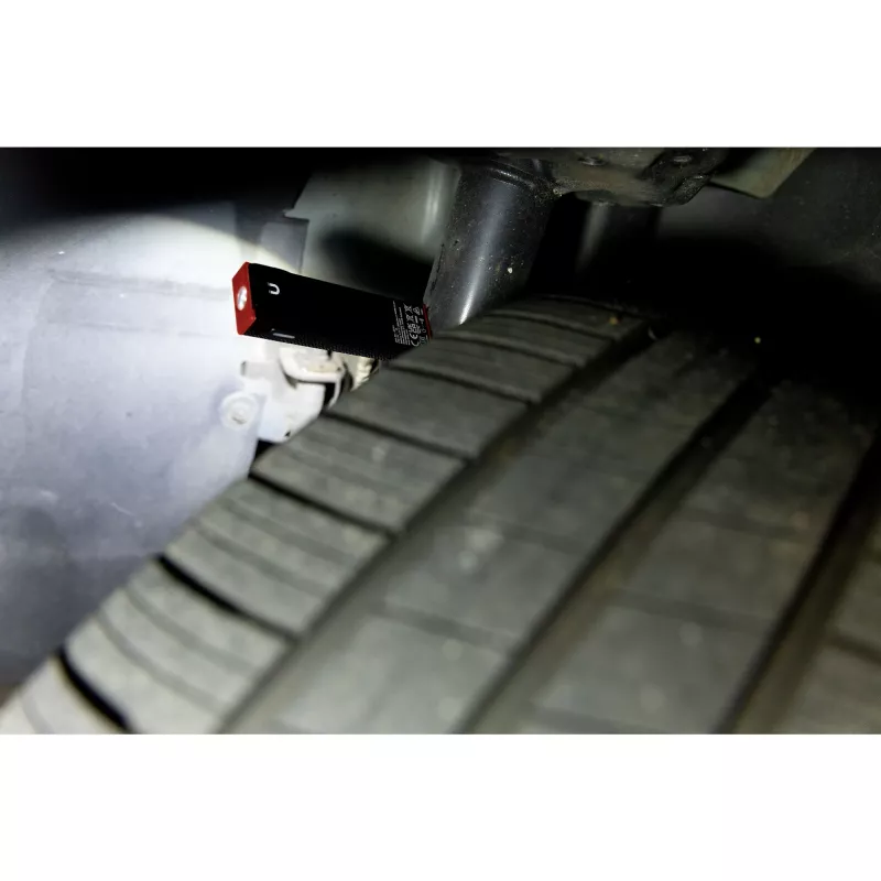 Wiha 45701 lanterna de trabalho de mão, 800 lm, preta, com função Boost