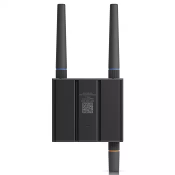 Router de rede móvel Ubiquiti UMR-Ultra — 4G LTE, NanoSIM, Wi-Fi 2,4 GHz (802.11g), 2x RJ-45, 3 antenas SMA externas, 5–30 V DC