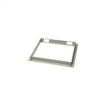 Triton - Moldura de montagem em rack - 48,3 cm (19