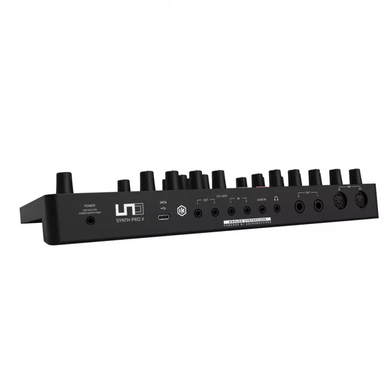 Analisador sintetizador ik multimedia Uno Synth Pro X — polifonia de 8 vozes, módulo de secretária
