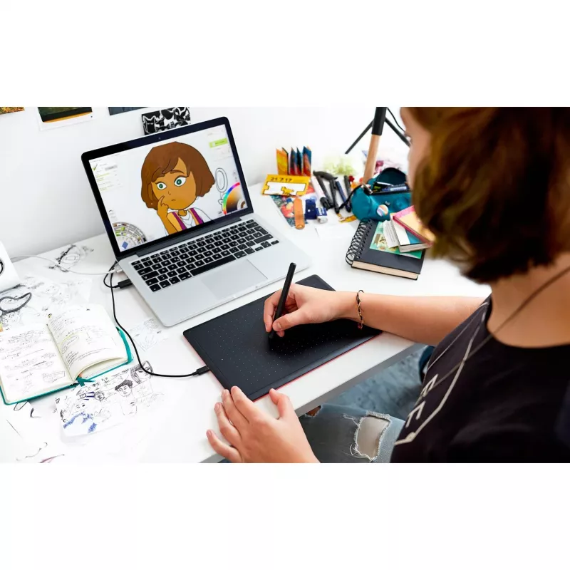 Wacom One by Medium mesa digitalizadora preto, vermelho 2540 lpi 216 x 135 mm USB