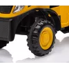 Veículo CAT trator com atrelado amarelo para montar