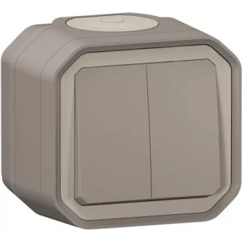 Legrand 069714L Plexo New FRAP interruptor duplo 10 AX tomada cl.IK08 cinzento
