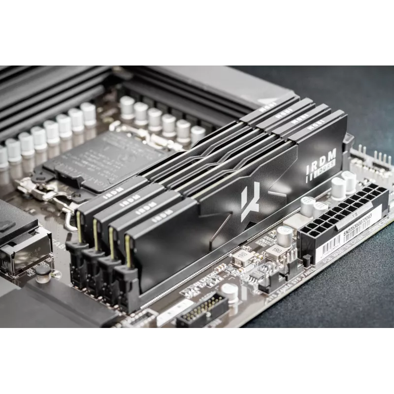 Memória DDR5 IRDM 16GB(1*16GB)/8000 CL36 preto