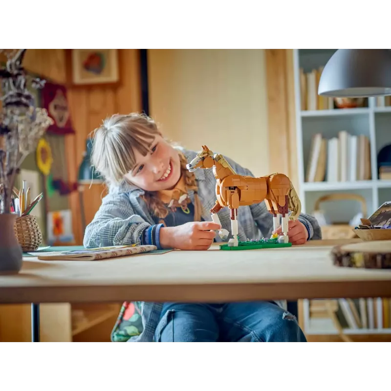 Brinquedo de construção LEGO Creator 3-in-1 Cavalo Majestoso 31166 – 685 peças, a partir dos 9 anos, tamanho do modelo 80×240×230 mm