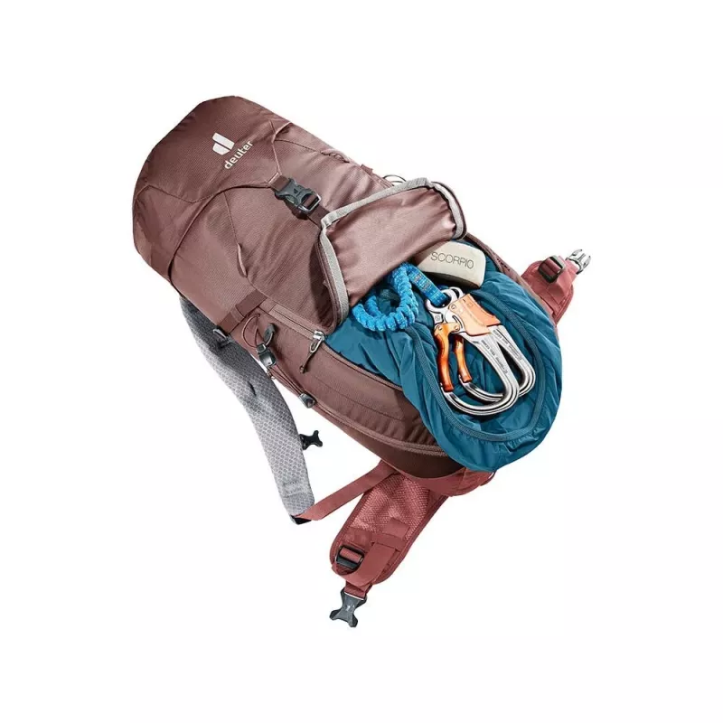Mochila DEUTER Trail 22 SL — 22 L, estrutura interna, 990 g, cappuccino