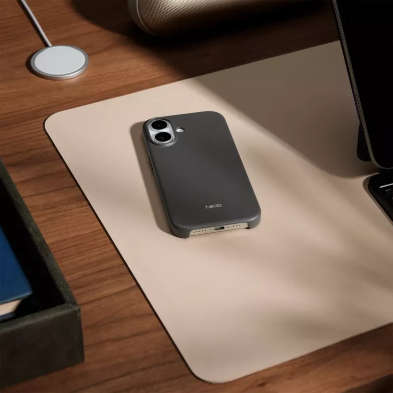 Apple Beats capa para iPhone 17 com MagSafe e controlo de câmara — cinzento granito