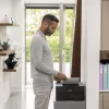 Impressora laser Brother HL-L2460DNYJ1 — A4 monocromática, 34 páginas/min., duplex, Ethernet, 128 MB, alimentação de 251 folhas