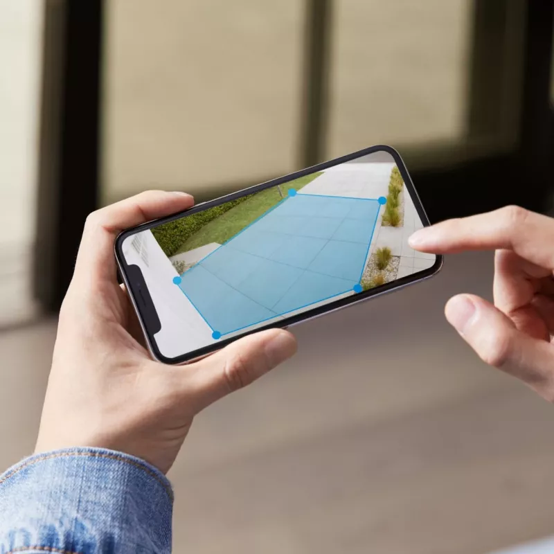 Ring Spotlight Cam Plus Battery – Câmara de vigilância IP – Exterior – Sem fios – Montagem no teto/parede – Preto – Caixa