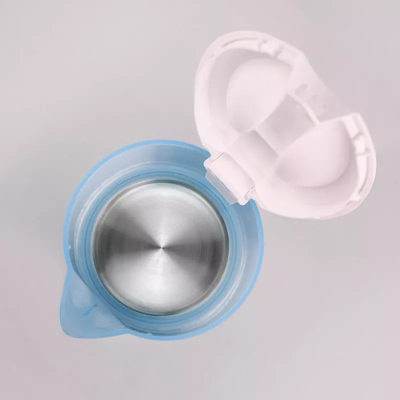 Chaleira elétrica Maestro MR010 0,6 l 600 W — Azul/Branco, indicador de nível de água, filtro anti-calcário