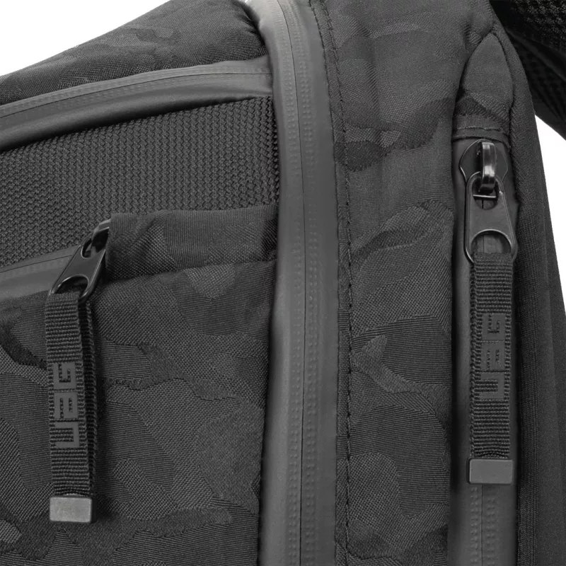Mochila Urban Armor Gear Standard Issue Preta
