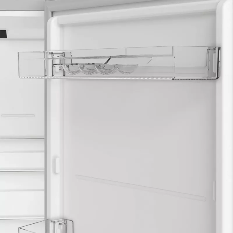 Frigorífico Indesit INK 25402 S4E | Compacto de livre instalação, No Frost, 249 L de refrigeração / 106 L de congelação, A 203,5 cm, classe energética E, 37 dB, prateado