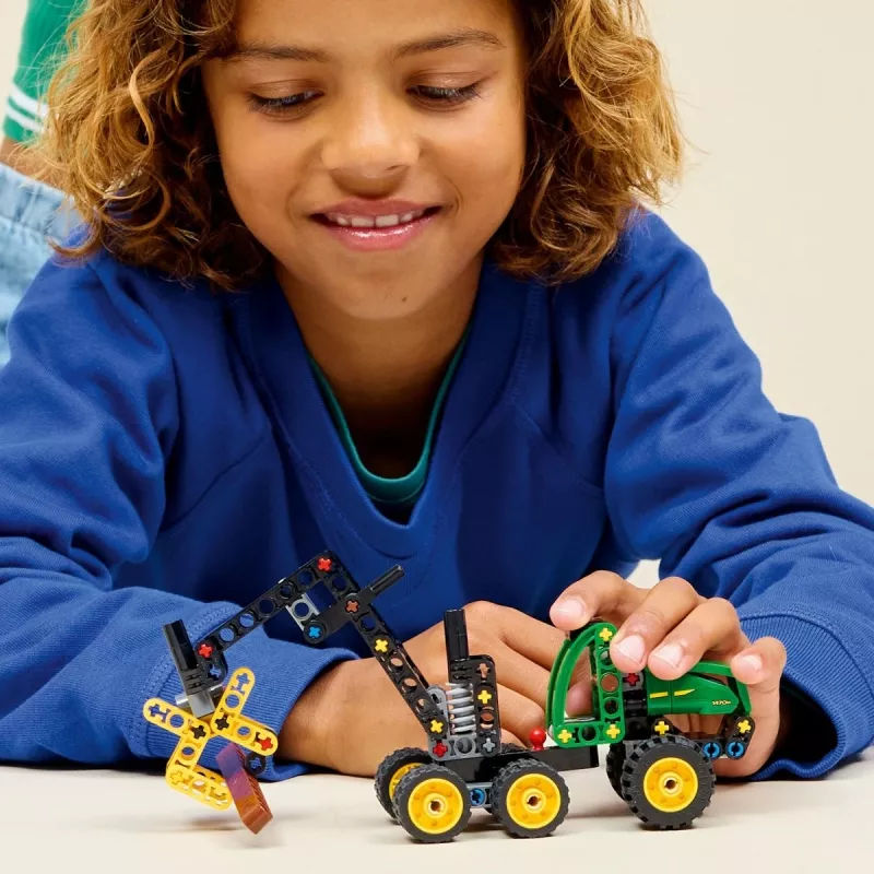 LEGO TECHNIC 42218 John Deere 1470H Harvester de Rodas