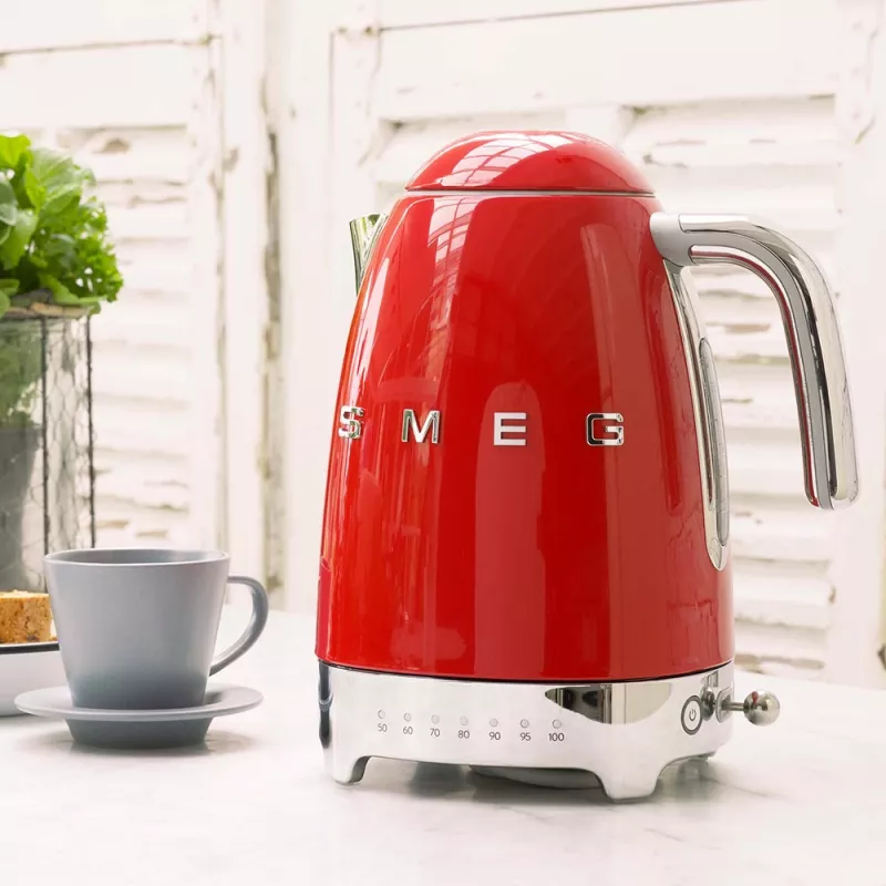 Chaleira elétrica Smeg 1,7L 2400W Vermelho