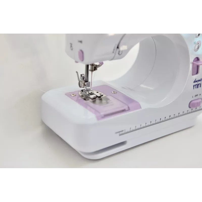 Lucznik Mini máquina de costura