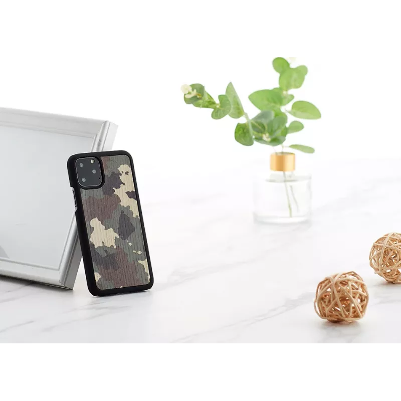 Capa para smartphone man and wood para iPhone 11 Pro — camuflagem preto capa protetora