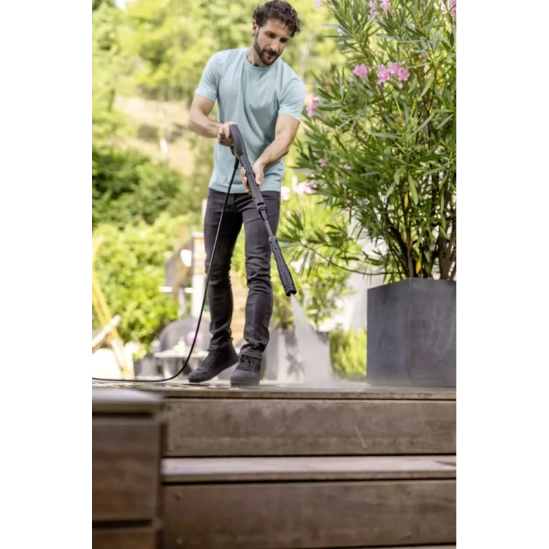 Lavadora de alta pressão Karcher K 4 WCM (1.324-200.0) - 130 bar, 420 l/h, mangueira de 6 m