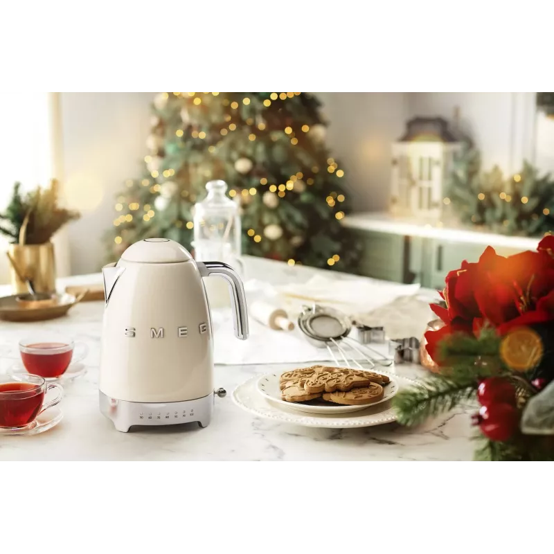 Chaleira Smeg 1.7L 2400W Cream