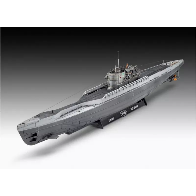 Modelo em plástico German Submarine T.IX C/40 1/144