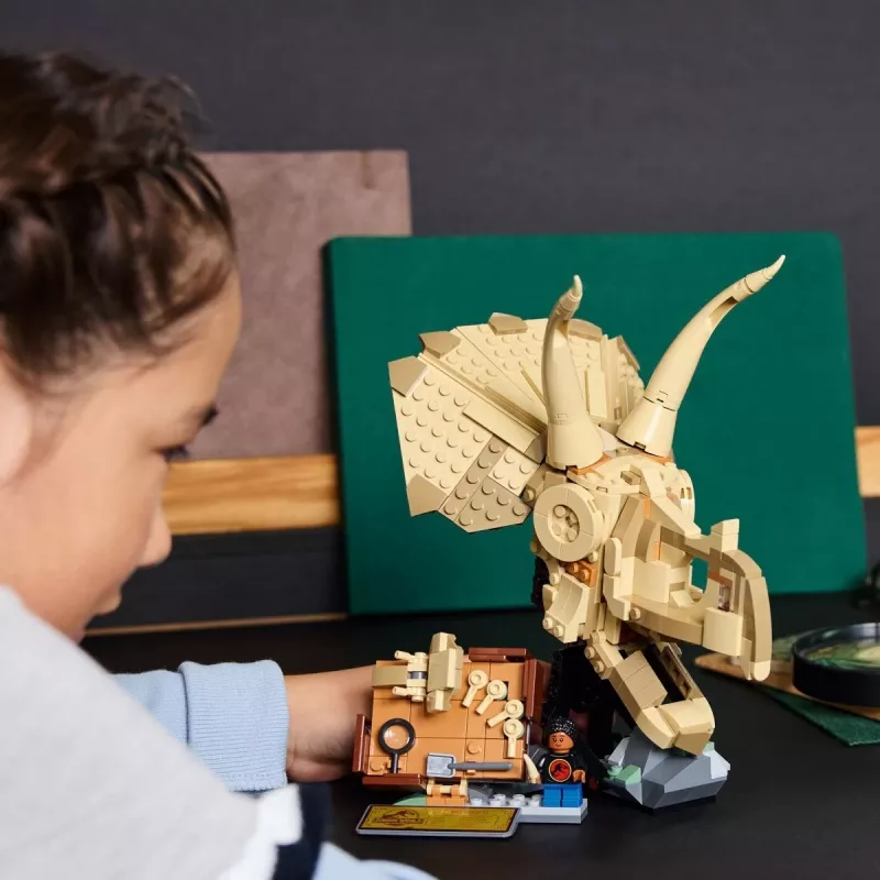 LEGO JURASSIC WORLD 76969 Fósseis de dinossauro: crânio de Triceratops