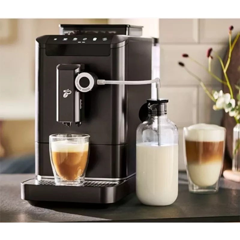 Máquina de café expresso Tchibo Esperto2 Milk preta — emulsor de leite integrado, máquina de café expresso automática para bancada