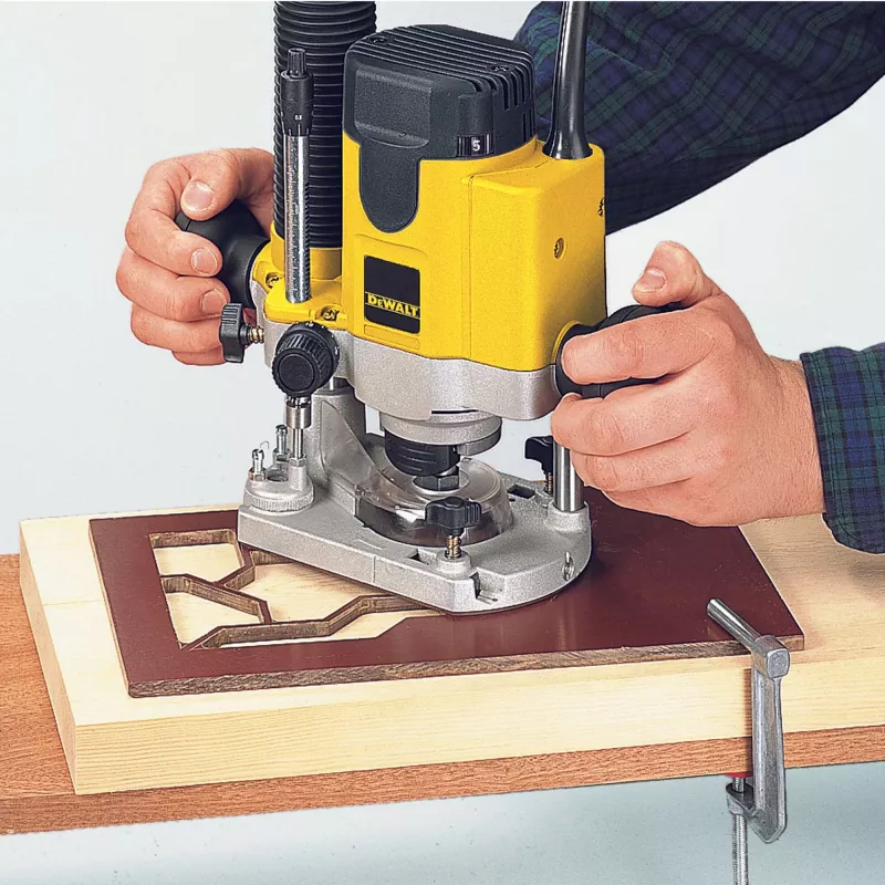 Fresadora de imersão DeWALT DW622KT, 1400 W, em caixa TSTAK