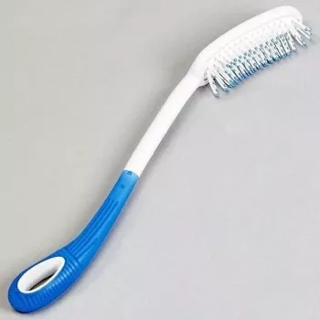 Escova de cabelo com cabo longo
