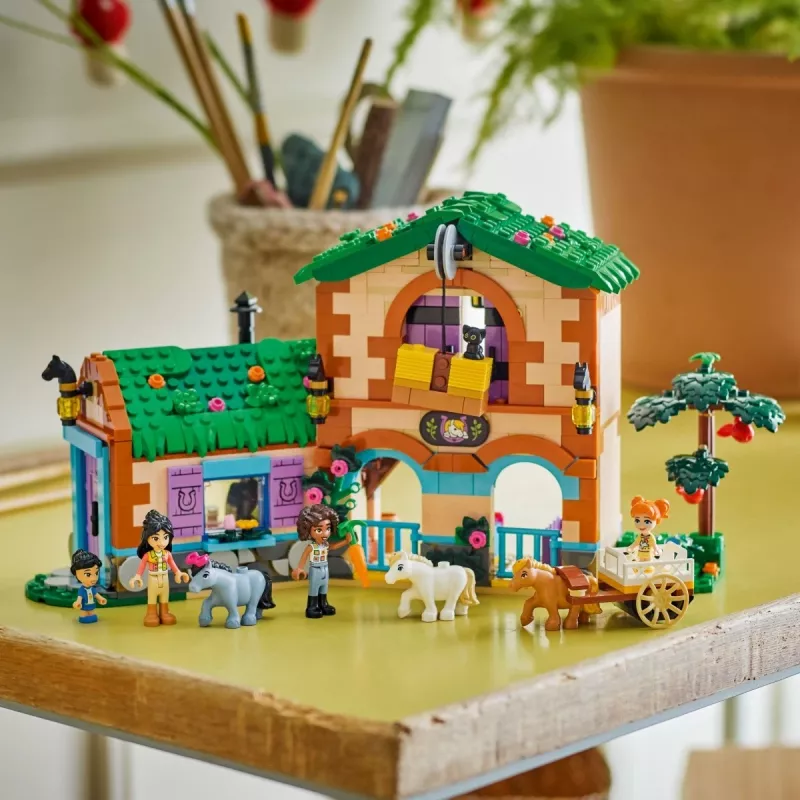 LEGO Friends 42654 Rancho de Póneis e Estábulo