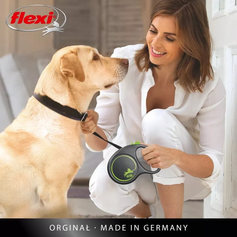 Treia Flexi Black Design L 5 m com mecanismo retrátil para cão